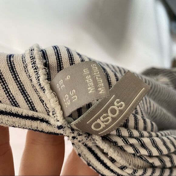 Asos Womens Striped Top Size 6 Black White Sleeveless Ruffle - Picture 5 of 5